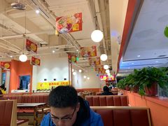 大堂-鸡遇虾煲干锅火锅(小寨金莎店)