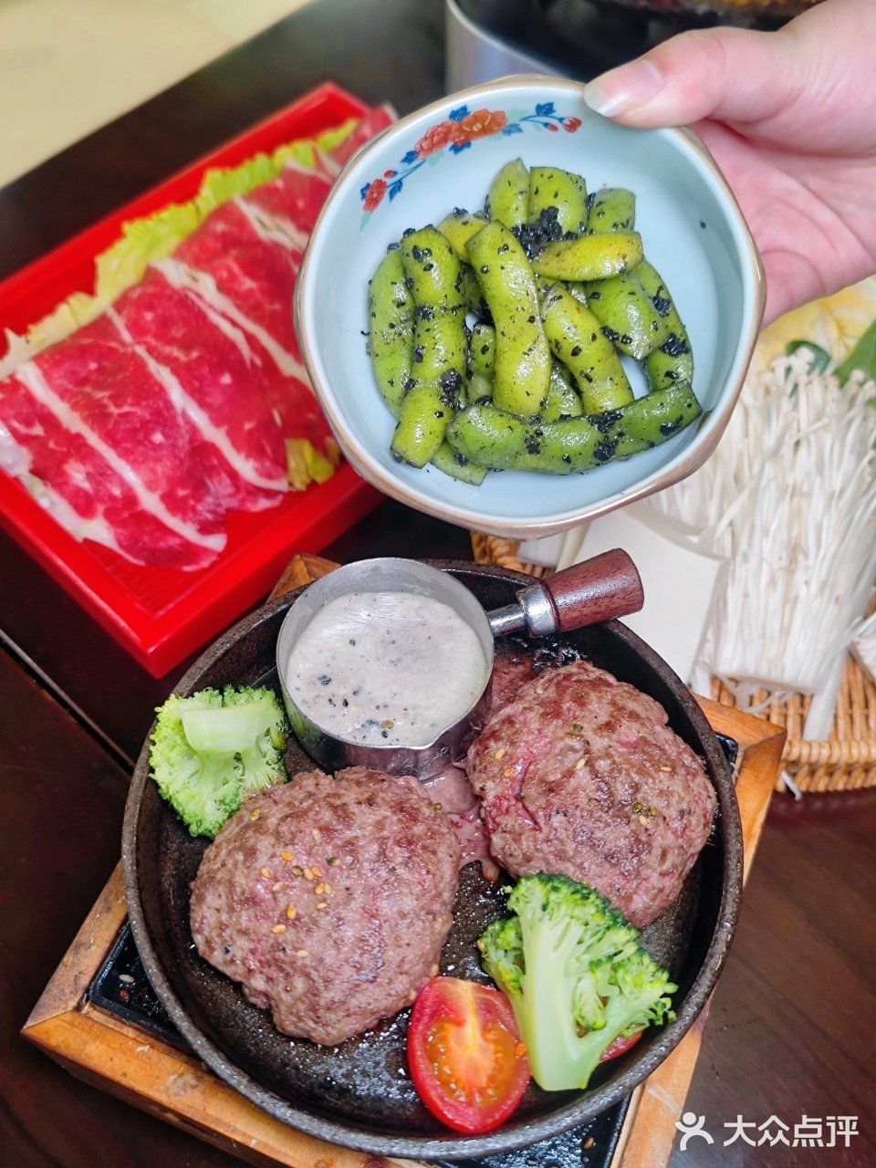 魔都也有火爆杭州福州的牛肉饼饭啦，我先尝为敬‼️