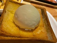 面包诱惑-蜜桃餐厅·伴山(绿宝广场店)