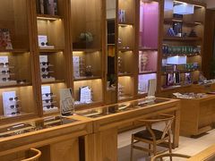 -宝丽眼镜(湖墅店)