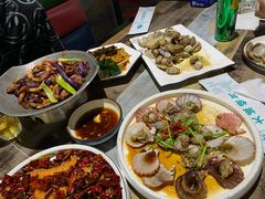 -大城·烧烤海鲜大排档(台东店)