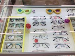 -明月眼镜(三坝店)
