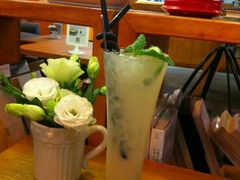 -洪小鹏生活美学馆(领SHOW天地店)