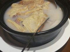 -广州中心皇冠假日酒店·百粤楼