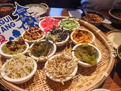-包整·丝娃娃(甲秀楼景观店)