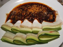 蒜泥白肉配乳瓜-初蓉丨遇见新川菜(亲贤街荣耀店)