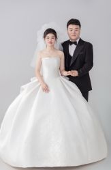 -罗马经典婚纱摄影·轻奢化定制