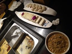 -东道煮牛肉火锅(重庆路店)