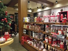 零售区-星巴克臻选(成都宽窄巷子店)