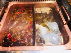 -老牌坊云南鱼豆花火锅(嵩山店)