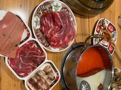 -汉江山料理级自助烤肉(荆州万达店)