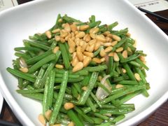 松仁炒茼蒿-老厨家(友谊路总店)