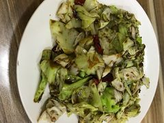 酱爆圆白菜-老七饭馆(光荣道总店)