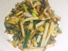 -魏铭鱼头捞饭(晋阳路店)