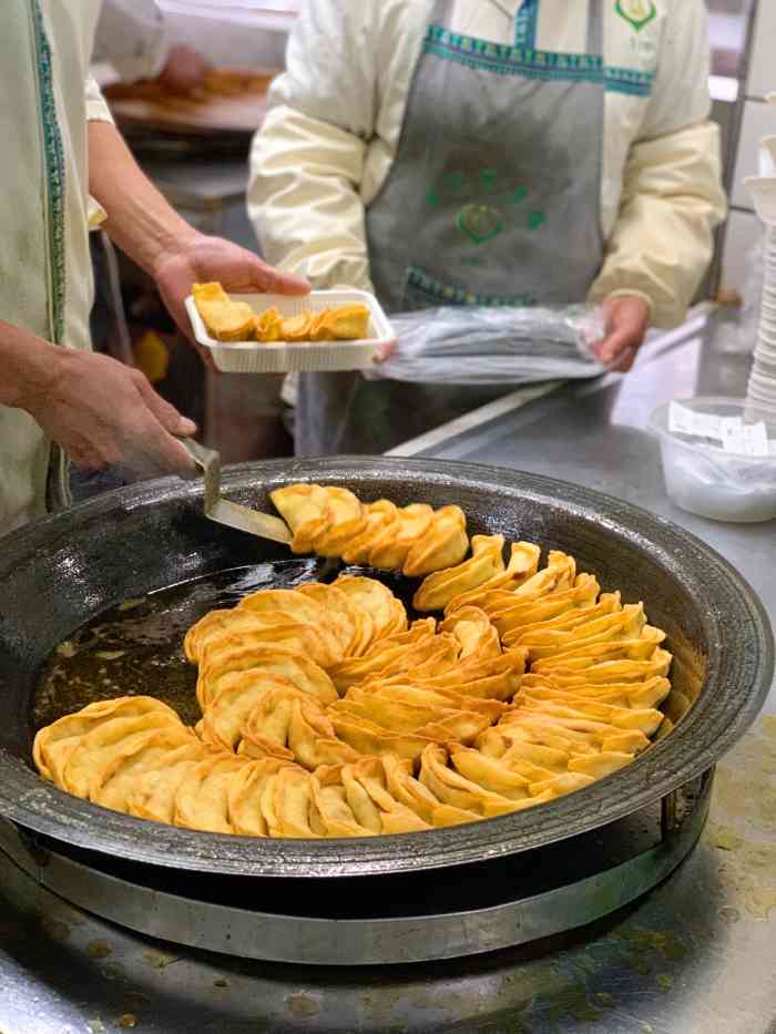 李记清真馆(打钉巷店)-"南京除了安乐园之外,常去的清真馆子,锅贴.