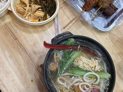 -三品阁过桥米线(万达店)