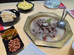 羊蝎子白汤锅-怪怪龙虾·来自江苏盱眙(惊驾路店)