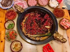 -黄潇洒老火锅(九眼桥宏济巷店)