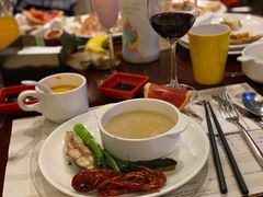 -荣誉国际酒店-云顶旋转餐厅