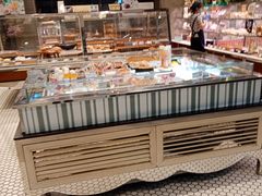 面包甜点陈列柜-巴黎贝甜(印象城店)