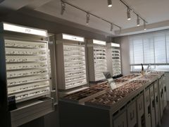 -目艮眼镜SHOWROOM(品牌集合店)