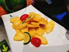 青柠檬拌菠萝-云海肴·汽锅鸡·云南菜(苏州中心店)