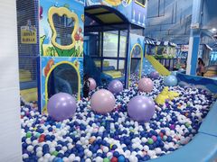 -多彩贵州城极地海洋世界