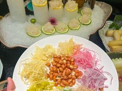 -得意咚瓜·顺德鱼生·冬瓜火锅(深圳首店)
