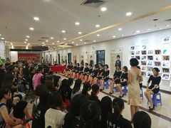 其他学生风采-首脑美容美发化妆美甲培训学校(龙岗校区)