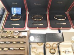 -恒一珠宝·回收黄金钻石奢侈品(灵岩南路店)