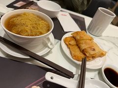 -何洪记（1946）粥面专家(希慎广场店)