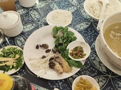 -桥香园云南过桥米线(金马碧鸡店)