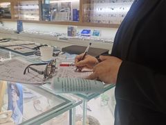 -光明眼镜·蔡司授权(九亭U天地店)