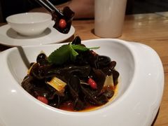 爽拌野生木耳-马仕玖煲·融合菜·酥不腻烤鸭(人大店)