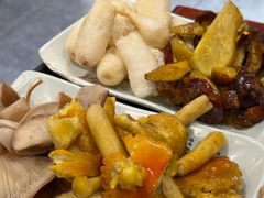 -菌之家·专业纯野生菌火锅·特色炒菌