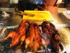 -上海枇杷烤鸭(燕丰商场店)