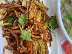 -冯烫烫跷脚牛肉·川菜小馆(武胜西街店)