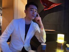 -丽思卡尔顿·炙焰·铁板烧餐厅