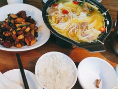 -隔壁老王·家常云南菜(花巷店)