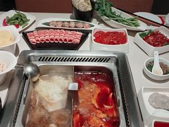 -海底捞火锅鲜切牛肉主题店(长寿路店)