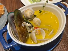 -港丽餐厅(正大店)