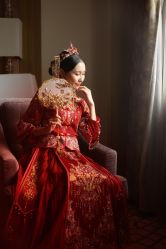 -禕·愫白婚纱商店