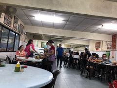 大堂-黄亚华小食店(Jalan Alor)