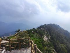 -罗田薄刀峰风景区