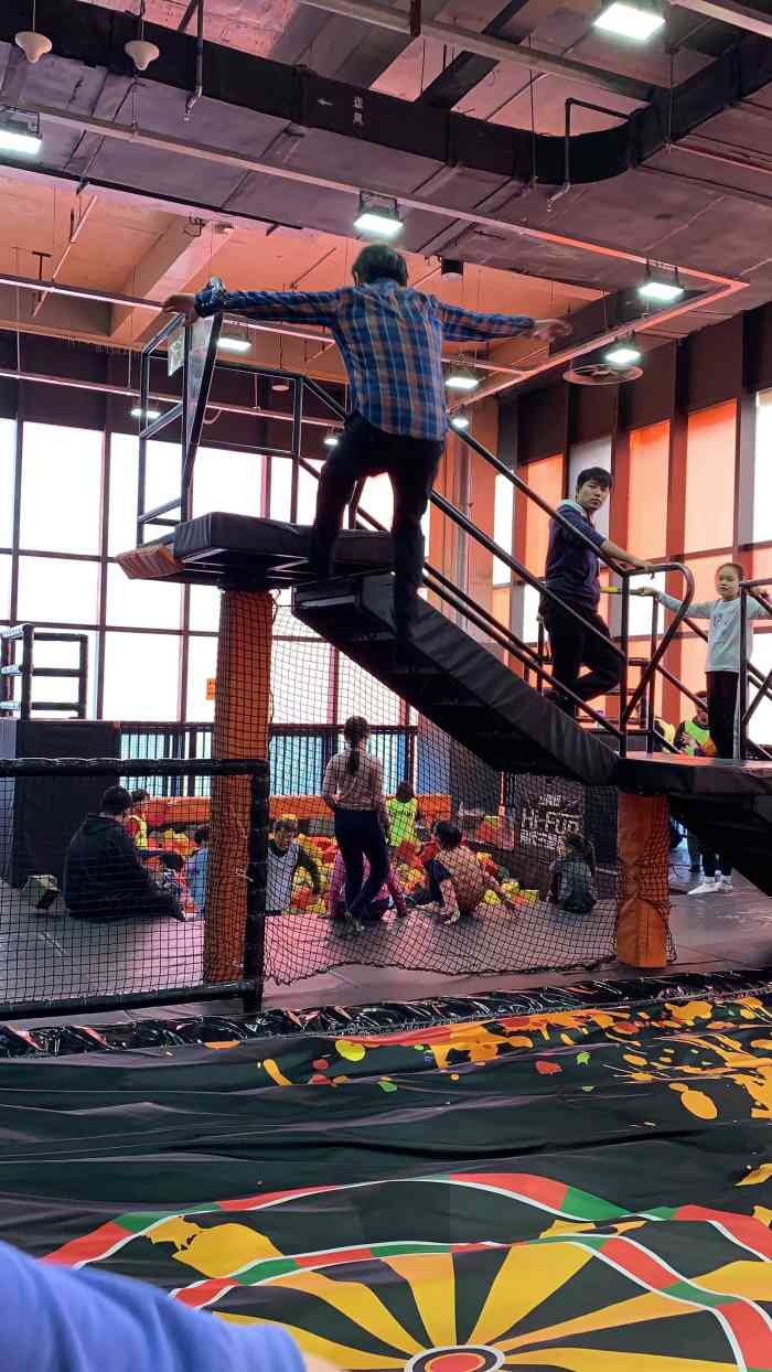 嗨翻hi-fun竞技主题乐园·蹦床团建生日聚会(五棵松华熙店)