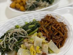 -上海永达奥诚奥迪4S店(申江路店)