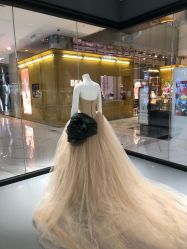 -Vera Wang婚纱礼服旗舰店