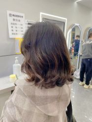 点击看大图 -娇点芭莎·烫染形象设计