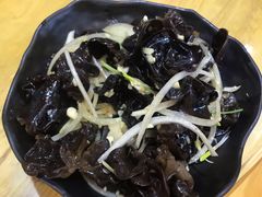 炝拌木耳-张记焖窑·十五年专注焖烤(雍和宫店)