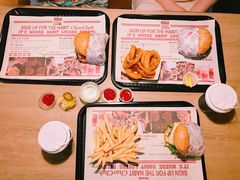 -The Habit Burger Grill 哈比特汉堡(复兴soho店)